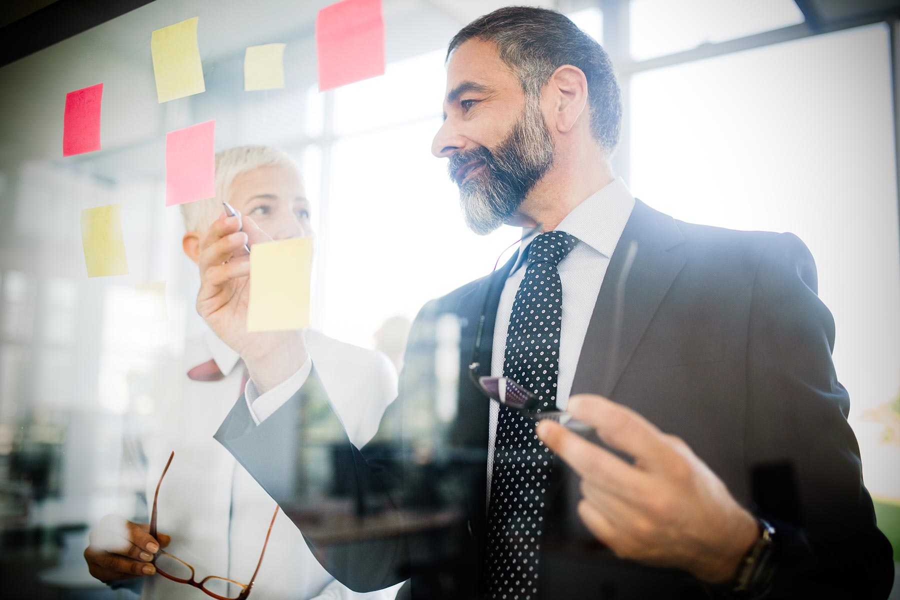 Business People Conference And Meeting In Modern O 7GAUMBQ